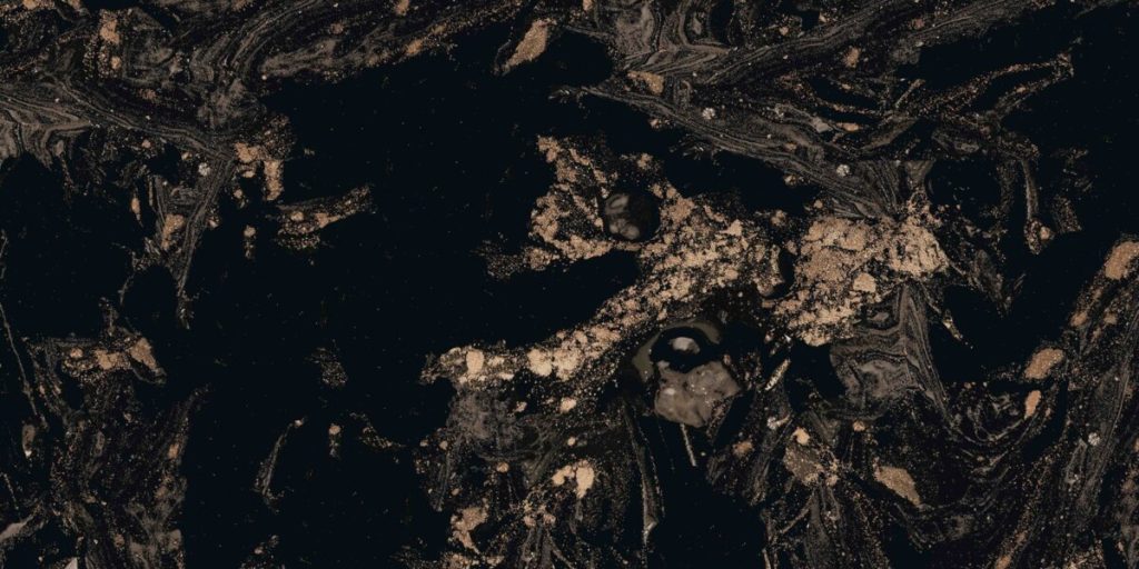 Detalj full lappato površine Magnifique Black 60x120cm Bien Seramik – crna osnova sa zlatnim i sivim prelivima i 12 različitih lica